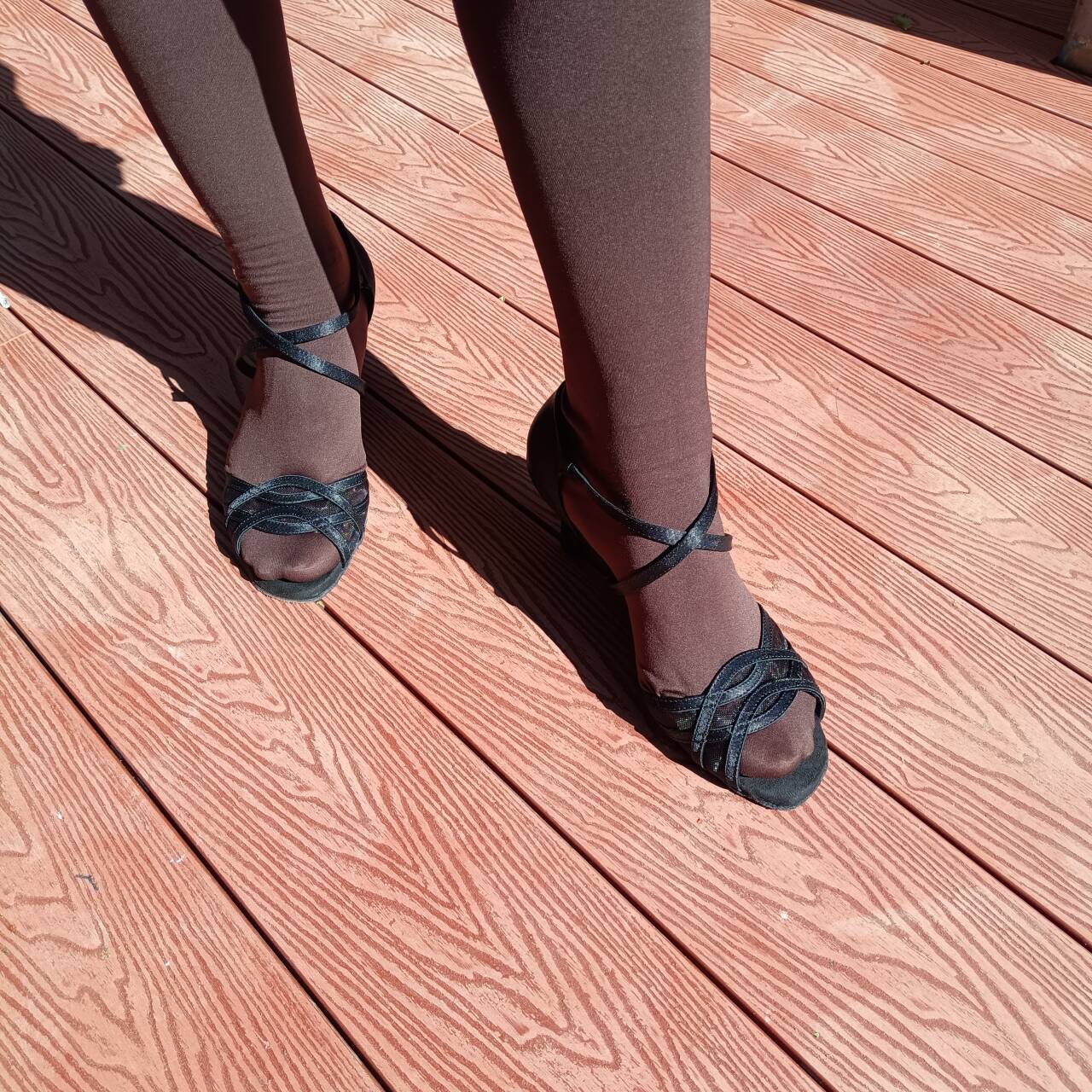 Evkoodance 8,3 cm Absatzhöhe Bequemer schwarzer Satin mit Mesh Zapatos De Baile Latein-Schuhe für Damen Evkoo-526