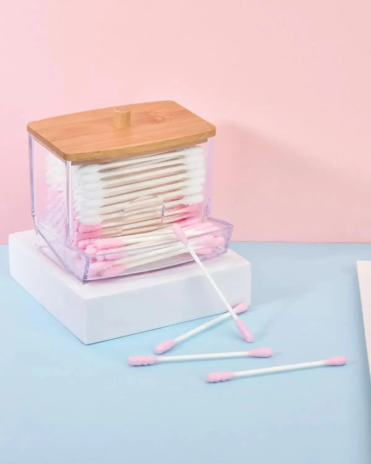 Soporte para bastoncillos de algodón, dispensador de bastoncillos con tapas de bambú, tarros de almacenamiento para baño de bambú, contenedores de almacenamiento de plástico transparente, 1 Uds.