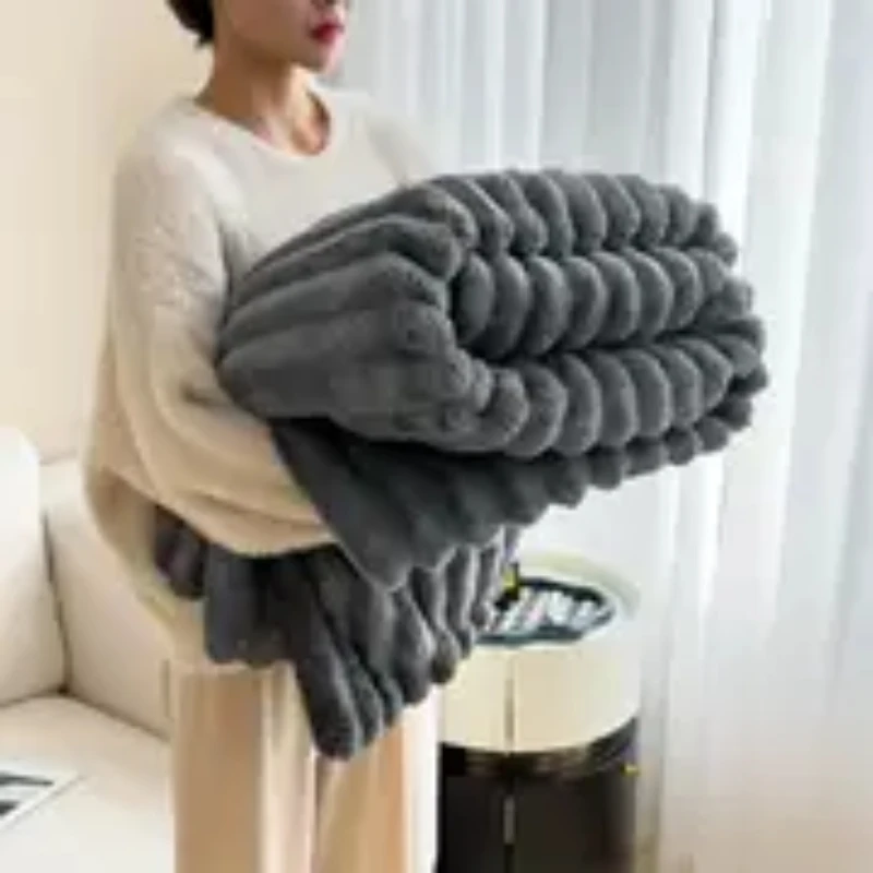 Coperta morbida e delicata Coperta grande a costine in peluche Calda e accogliente Coperta per divano antistatica Coperta da letto leggera Multifunzionale