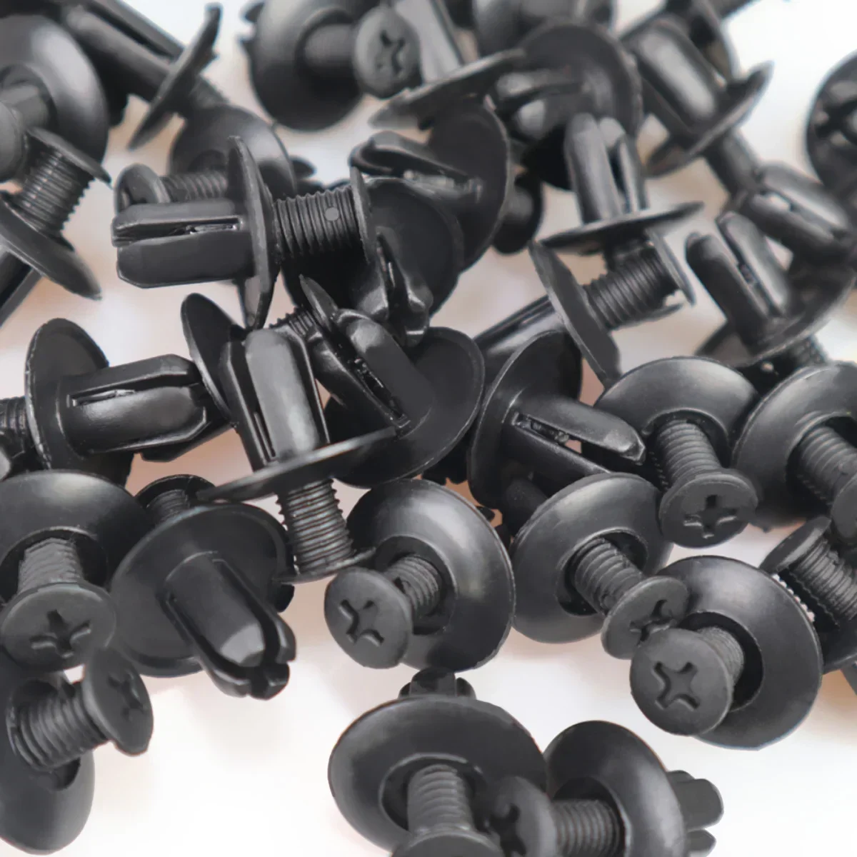 10/20/50/100PCS 8mm Deur Klinknagel Plastic Clip Bevestigingsmiddelen Zwarte Auto Gevoerd Cover weerhaken Klinknagel Auto Bevestigingsmiddelen Retainer Push Pin Clips