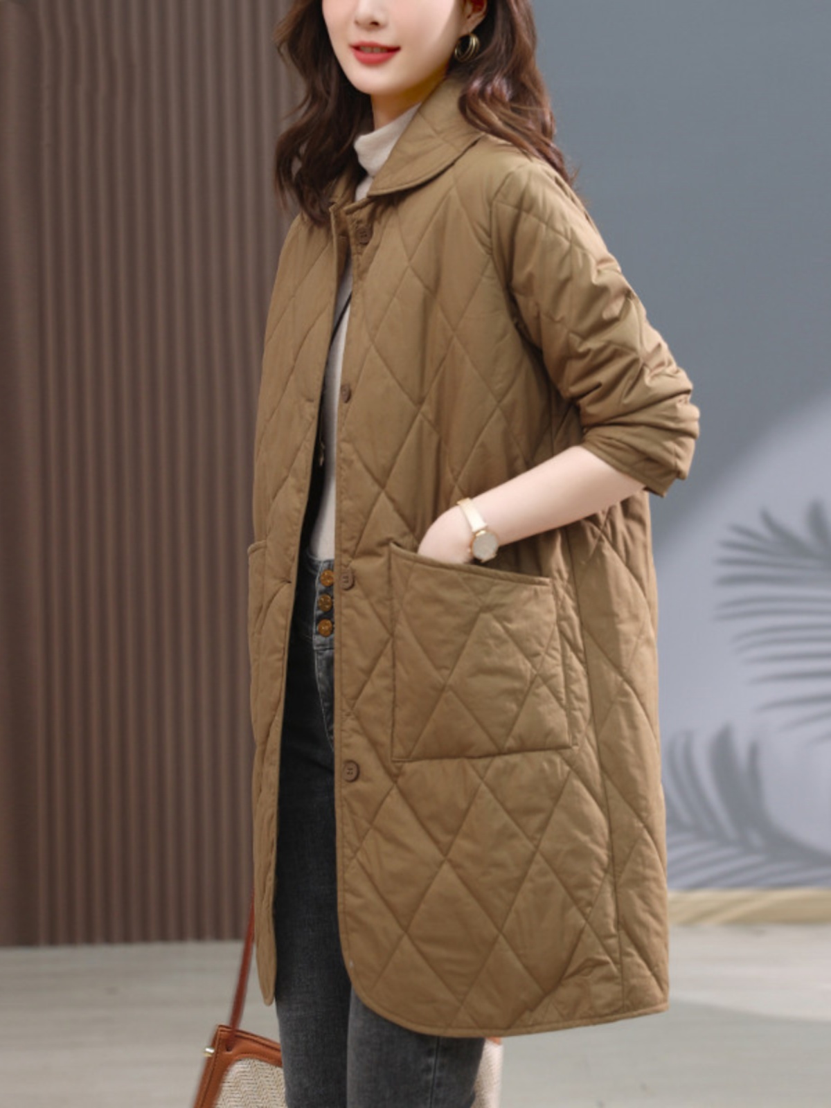 薄いコットンジャケット女性のミッドレングス軽量冬コートパッド入りアウターママのファッショナブルな春秋ジャケット