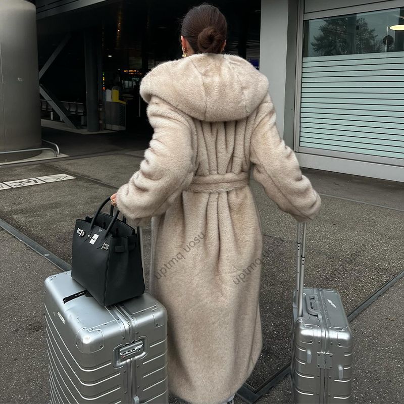 動物ナチュラルカラーグラデーションベルト付きフェイクミンクファーマキシコート冬服女性 2024 ファッションロングコートヴィンテージパーカー生き抜く