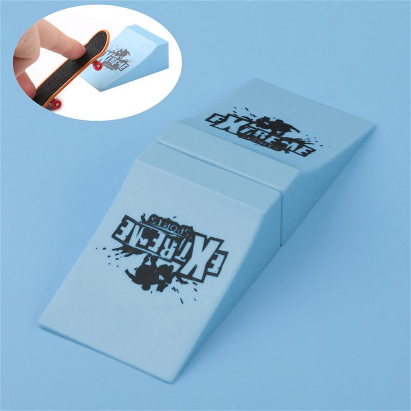 Ensemble de rampes de Skateboard à doigts, Mini Kit de planches à roulettes pour doigts, jouets créatifs pour doigts, y compris les planches à doigts et accessoires, jouets pour enfants
