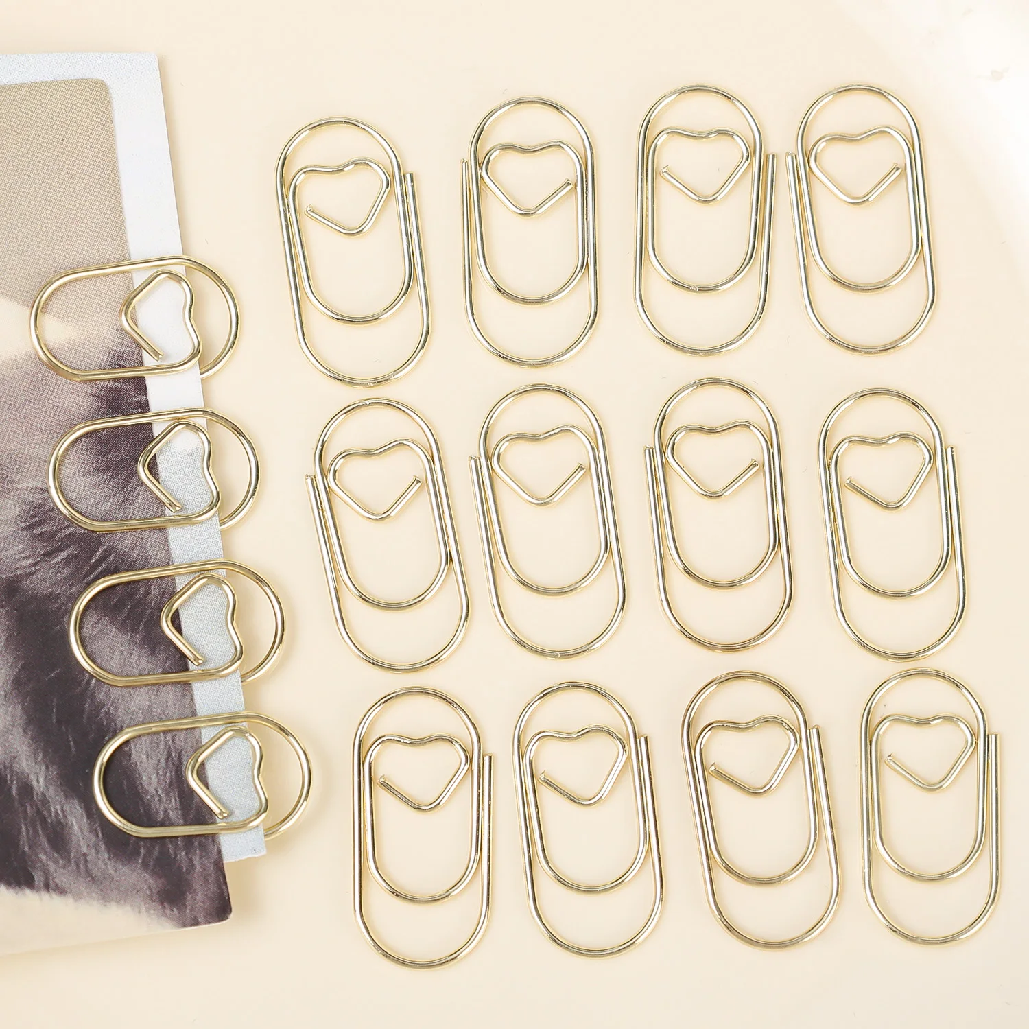 Creative Mini Love Heart Paper Clips Paperclip Card Photo Tickets Holder Binder Clamps For Notebook Planner Bookmarks Clip