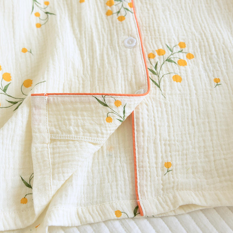 Nuevo pijama de tres piezas de crepé de algodón de verano para mujer, manga corta, pantalones cortos y pantalones, pijama sencillo de flores de talla grande, traje de servicio para el hogar