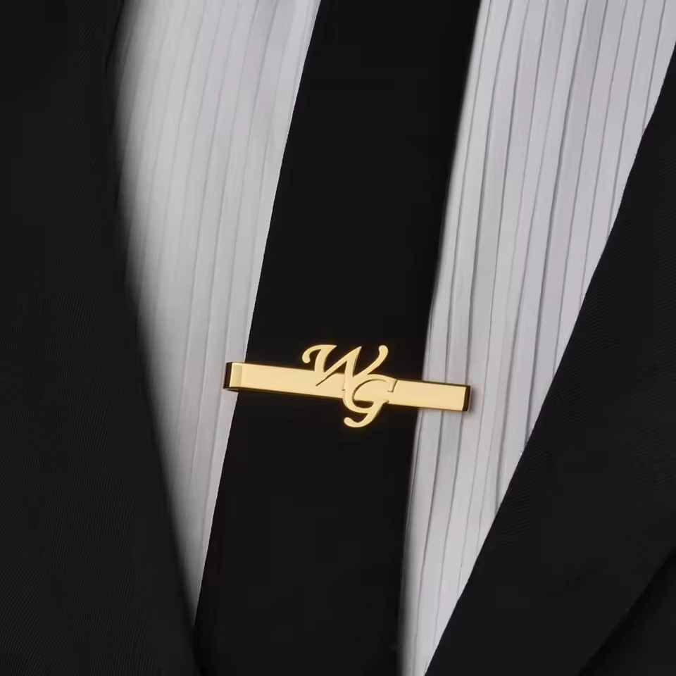 Sipuris Benutzerdefinierte Initial Name Krawattenklammer für Männer, Edelstahl, personalisierter Krawattenverschluss, trendiger Hip-Hop-Schmuck, Hochzeitsgeschenke