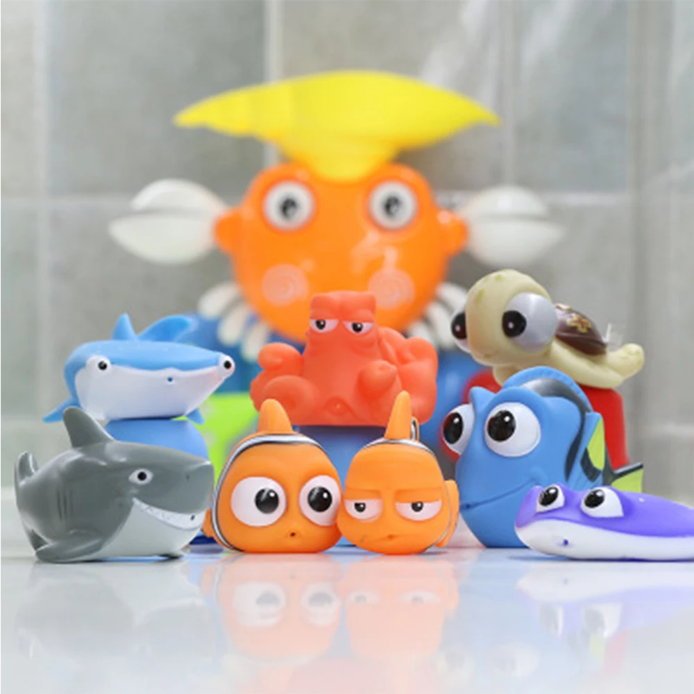 Buscando a Nemo, juguetes para el baño de bebé, divertidos flotadores de goma suave, juguetes para apretar con agua en aerosol, juguetes para el baño, animales para niños