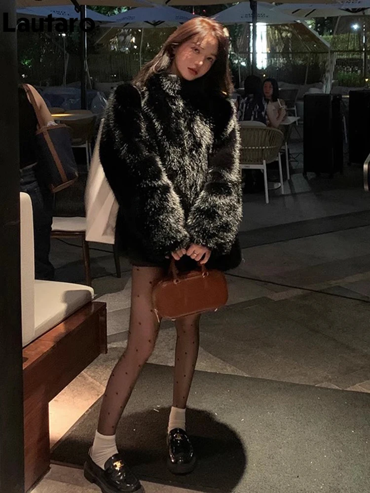Lautaro-女性のためのフェイクフォックスファーコート、柔らかくて厚い、暖かい、ハーiryシャギー、長袖、スタンドカラー、ふわふわジャケット、黒、秋、冬、2023