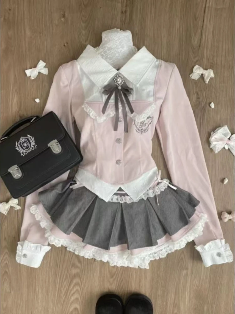 Japoński zestaw spódnic w stylu preppy dla kobiet Kawaii Lace Patchwork Bow Tops + Y2k Plaid Mini Skirt Elegant Outifits 2-częściowy zestaw