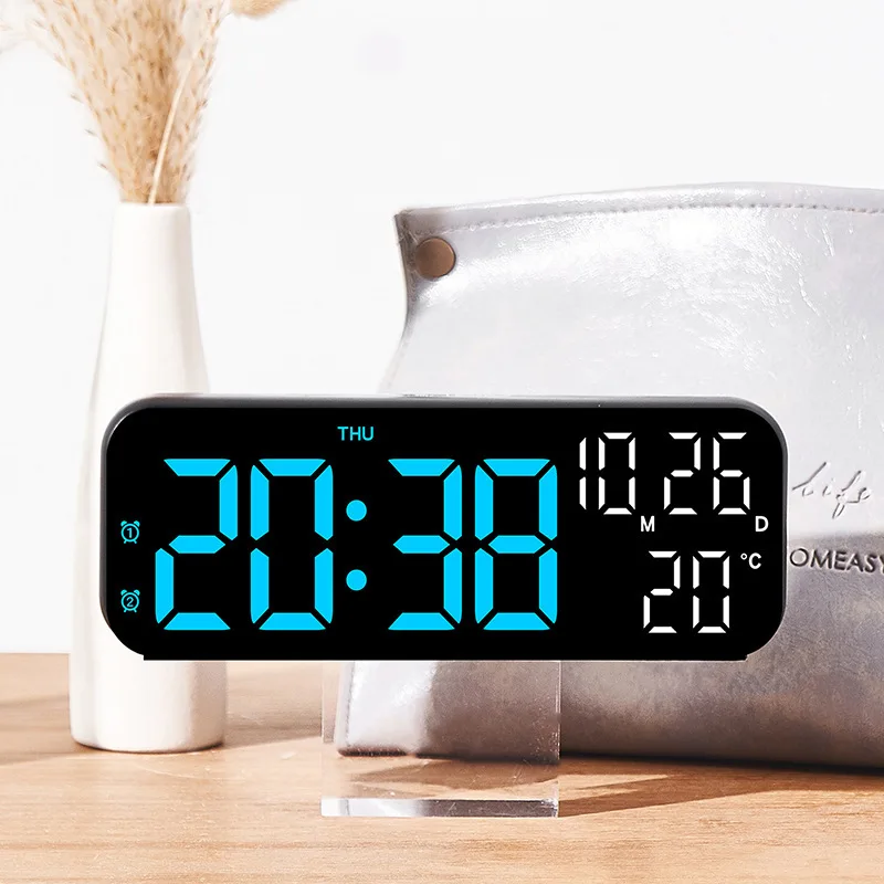 Einfache digitale Wecker Multifunktions-LED-Uhr Sprach steuerung Temperatur und Datum Wochentag Anzeige Nacht modus Schreibtisch uhr
