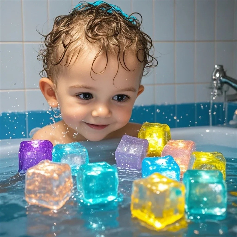 6/12PCS Kinder Bad Spielzeug Simulation Eiswürfel Flüssiges Wasser Sensor Wiederverwendbare Leuchtende Blinkende Eiswürfel für Badewanne, Schwimmbad