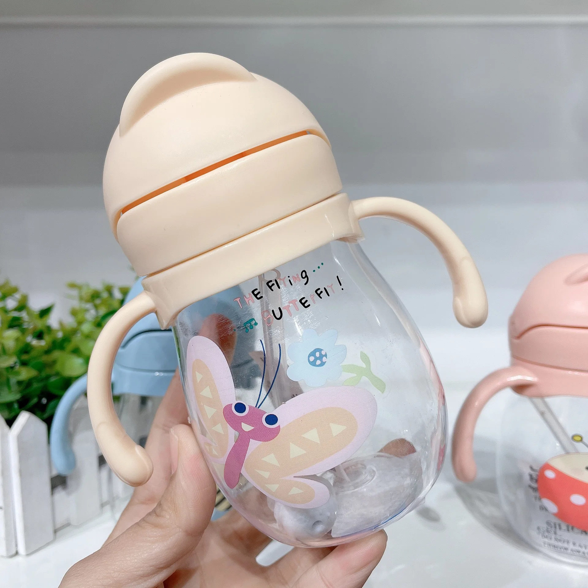 Copo de água do bebê palha bonito anti-asfixia jardim de infância crianças copo de água com bola de gravidade duckbill copo infantil beber copo