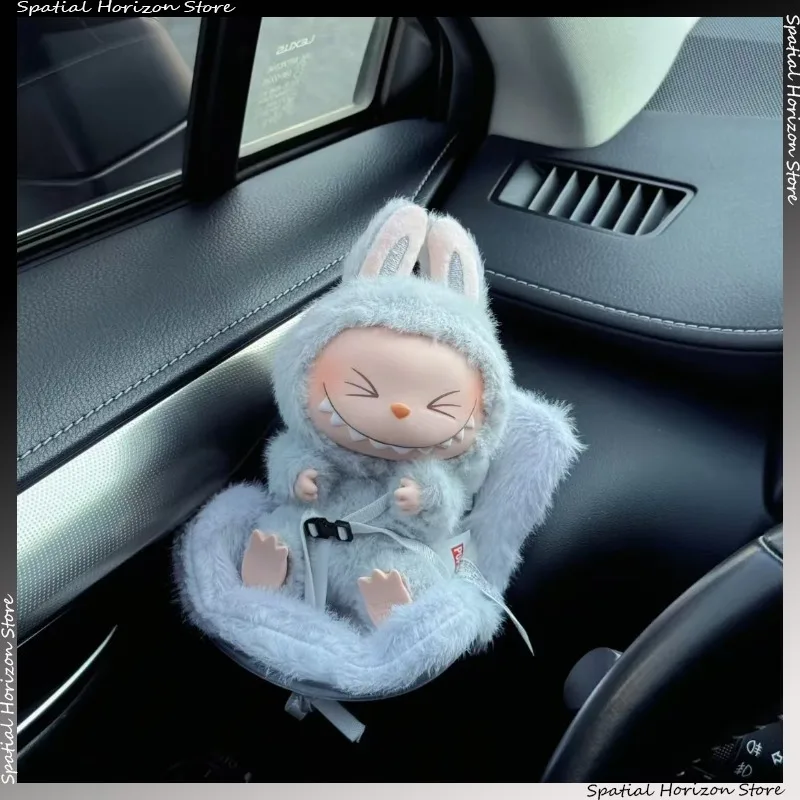 ミニぬいぐるみ安全シートかわいい Labubu アイドル Kpop 人形ぬいぐるみシート車の空気芳香治療装飾車の装飾ギフト