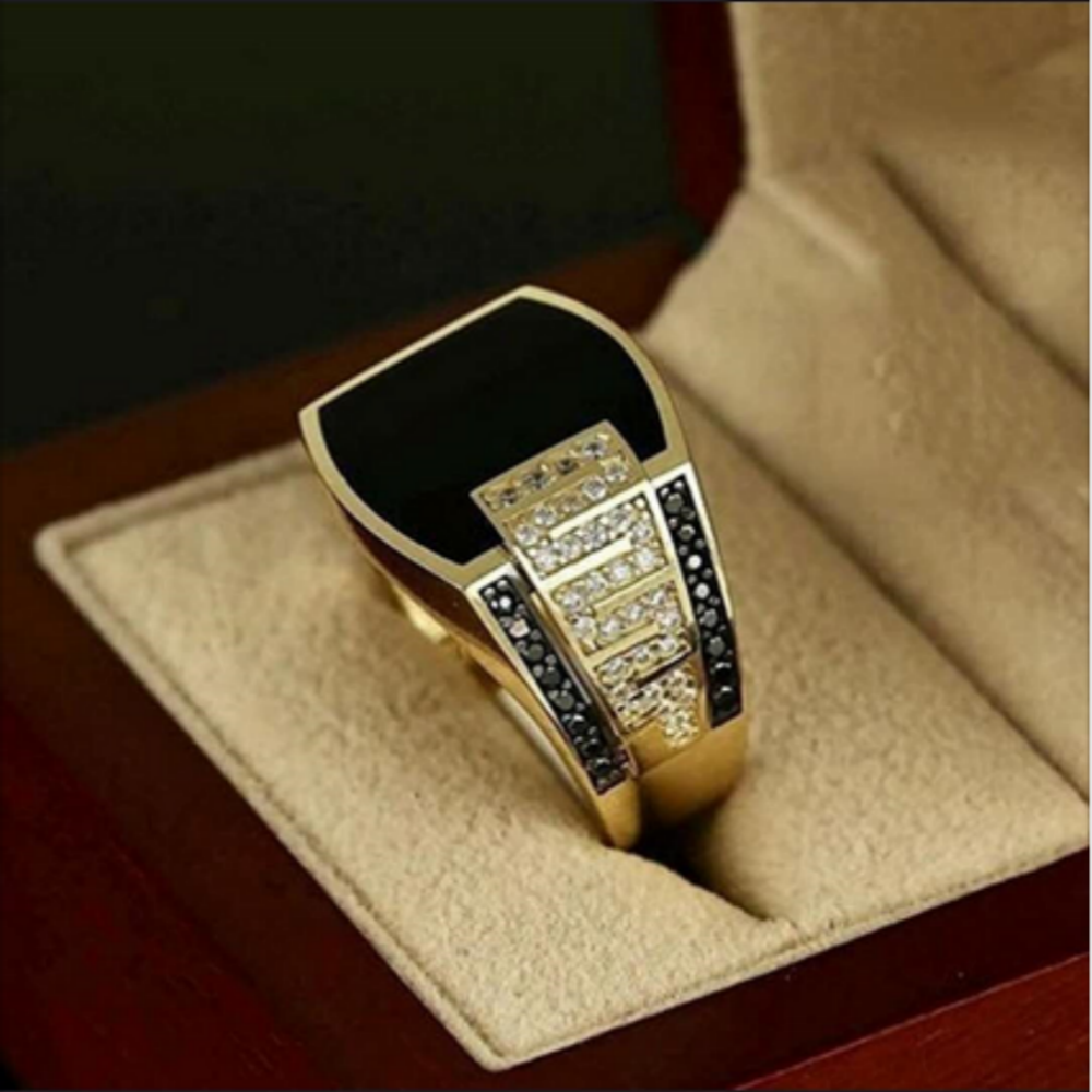 Anello da uomo classico Anelli punk color oro in metallo moda per uomo Gioielli di lusso per matrimonio di fidanzamento