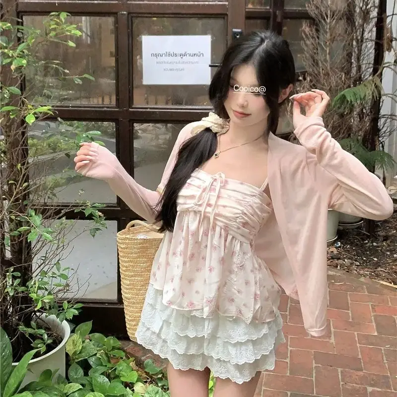 ผู้หญิงลูกไม้ดอกไม้เสื้อกั๊ก 2024 ฤดูร้อนสีชมพู frenum การออกแบบจีบ Spice สาว PURE Desire ดอกไม้ Suspenders ฤดูร้อนภายในเสื้อกั๊ก