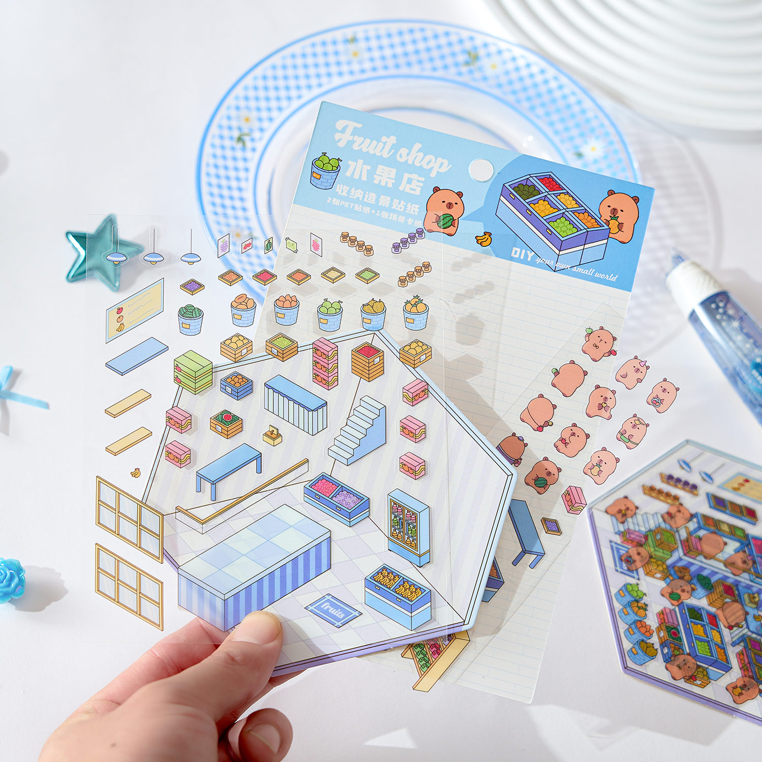 2pcs การ์ตูนฉากขนาดเล็ก 3D ภูมิทัศน์สติกเกอร์ DIY Cabin ฉากซ้อนและวางบัญชีมือของขวัญน่ารักสําหรับเด็ก