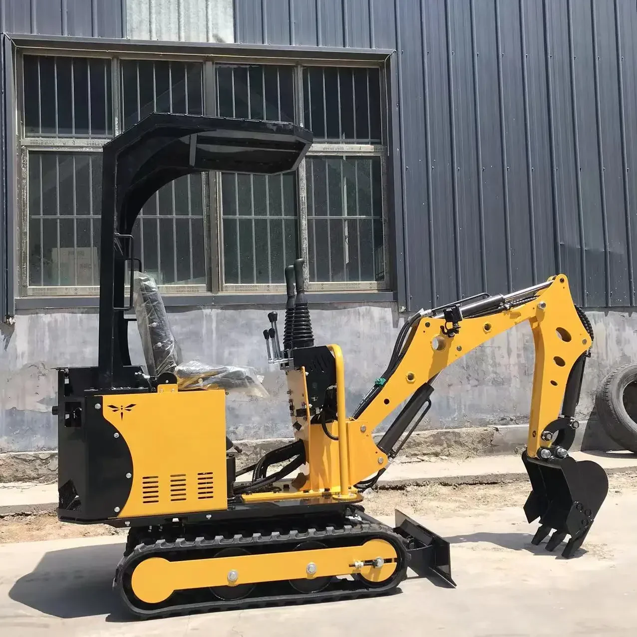 OKW-08 CE/EPA 800kg Mini Excavator Hydraulic Crawler Small Digger 0.8 Ton 1 Ton 1.2 Ton Micro Digging Machine With Attachments