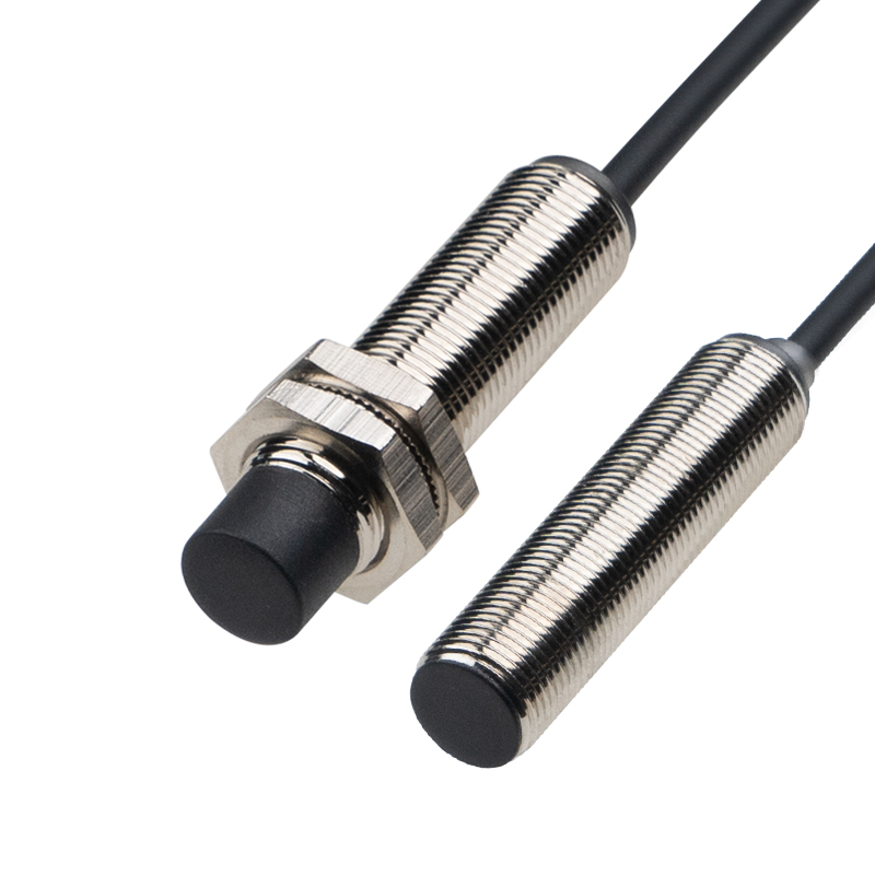 Sensor de inducción de metal M12, interruptor de proximidad a prueba de aceite e impermeable, cilíndrico NPN normalmente abierto PNP de tres cables 24V