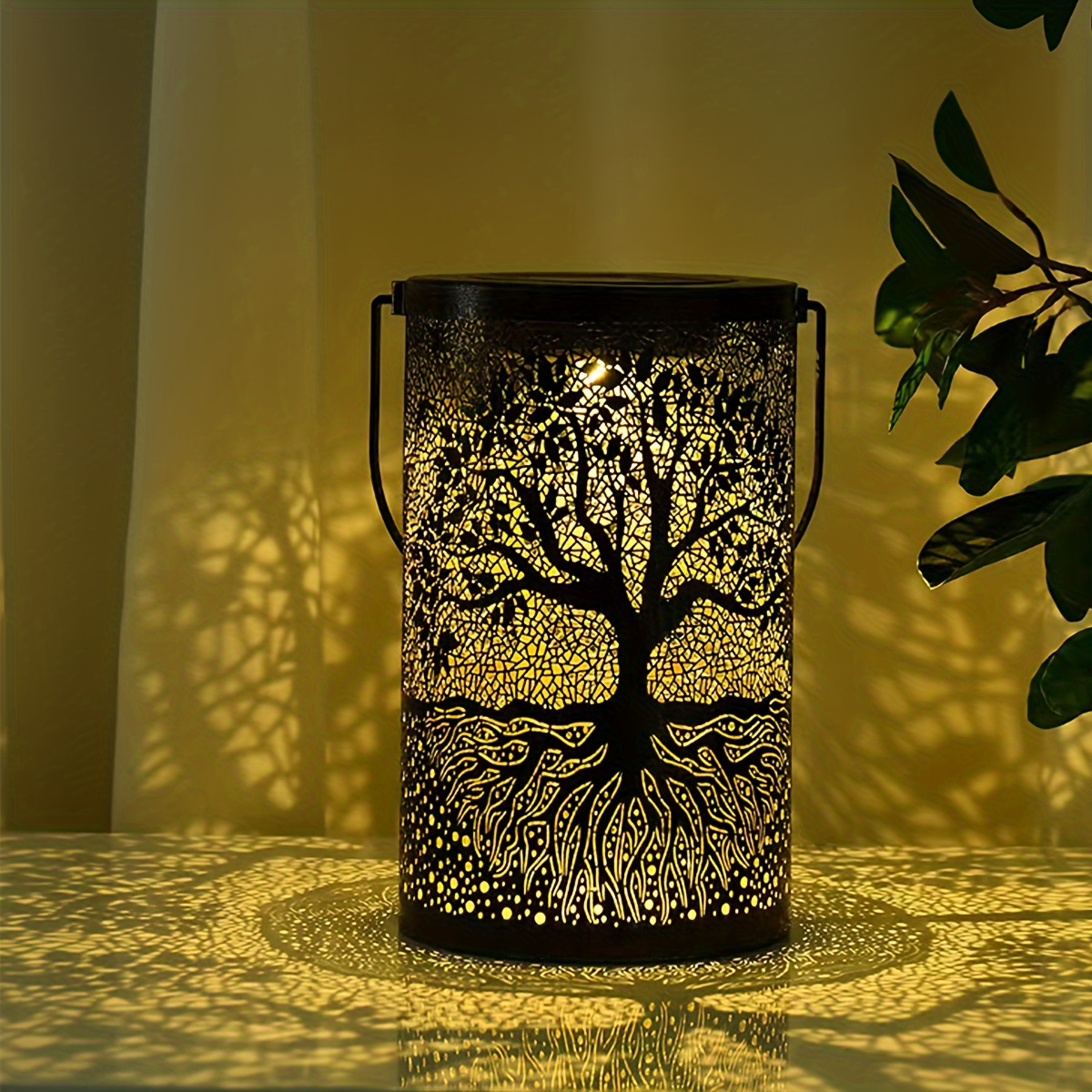 Big Tree Solar Lights, Outdoor Vintage Solar Lights, Metal LED Decorative Lights for Garden Patio Lawn Tabletop Lights