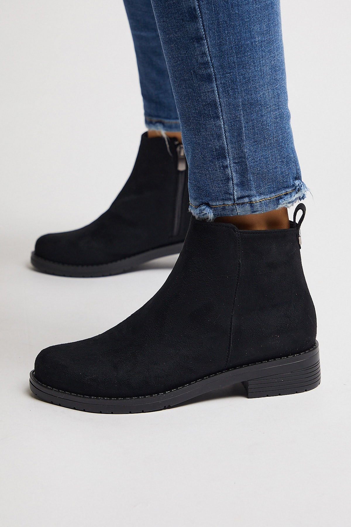 Sepatu Boots Wanita Kulit Hitam