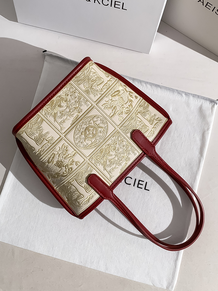 CAEISL&KCIEL 刺繍ハンドバッグ レディース トートバッグ 中年 レディース ママバッグ ナショナルスタイル ソフト PUレザー カジュアル使用