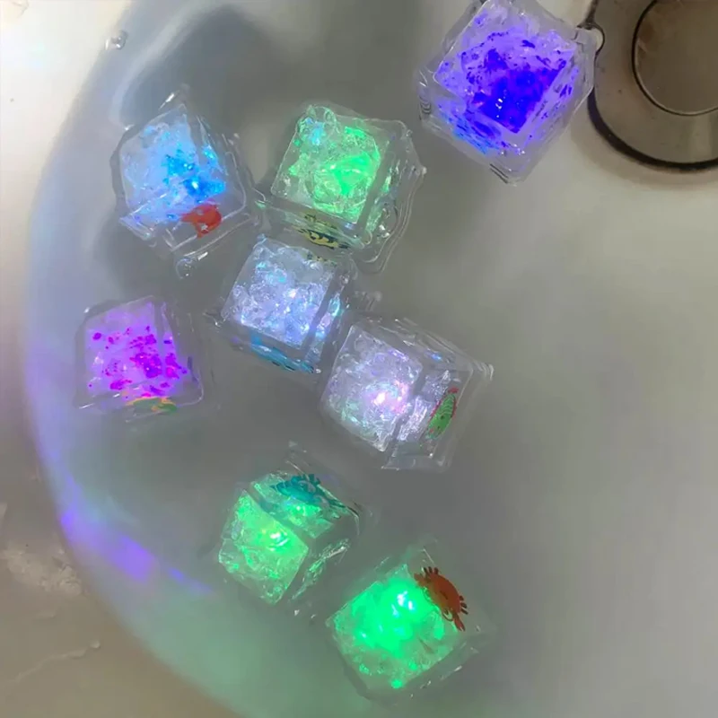 8PCS การ์ตูนสัตว์ทะเล Luminous ICE CUBE Bath ของเล่น LED สีสันสดใสของเล่น Touch Sensitive ของเล่นส่องสว่าง