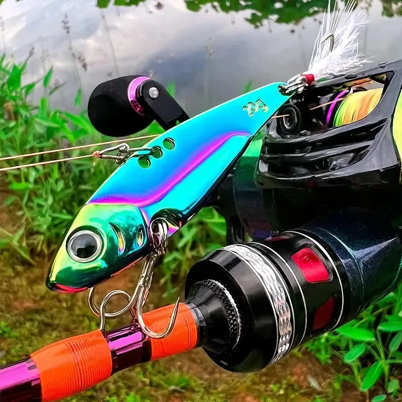 1pc Metal VIB All Water Layer Long Throw 20g Colorful Vibration Sequin Artificial 3D Eyes Sharp Trible Hook For Bass
