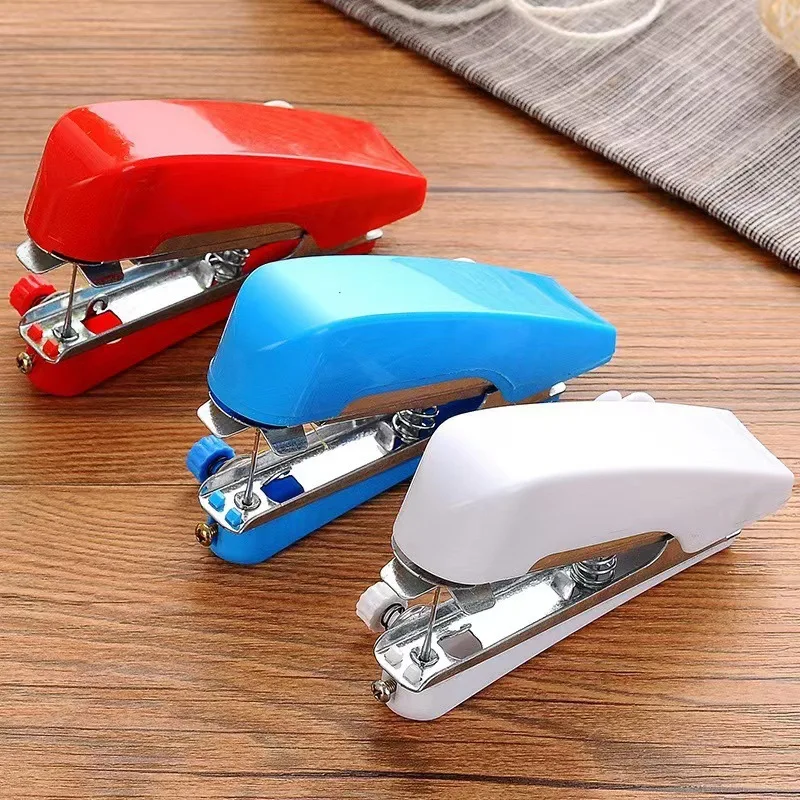 Thuis Handheld Naaimachine Draagbare Outdoor Reizen Kleding Stoffen DIY Stiksels Naaigereedschap Mini Handmatige Stitch Handwerkmachine