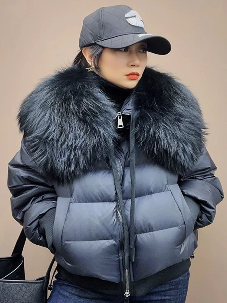 2023 inverno puffer jaqueta feminina grande real gola de pele de guaxinim curto parkas feminino grosso quente 90% casaco de penas de ganso solto