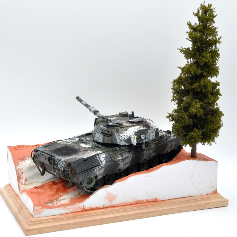 Modelo de árvore boutique 20 cm, material de mesa de areia militar, final do outono, modelo verde do exército, trem de árvore, layout ferroviário