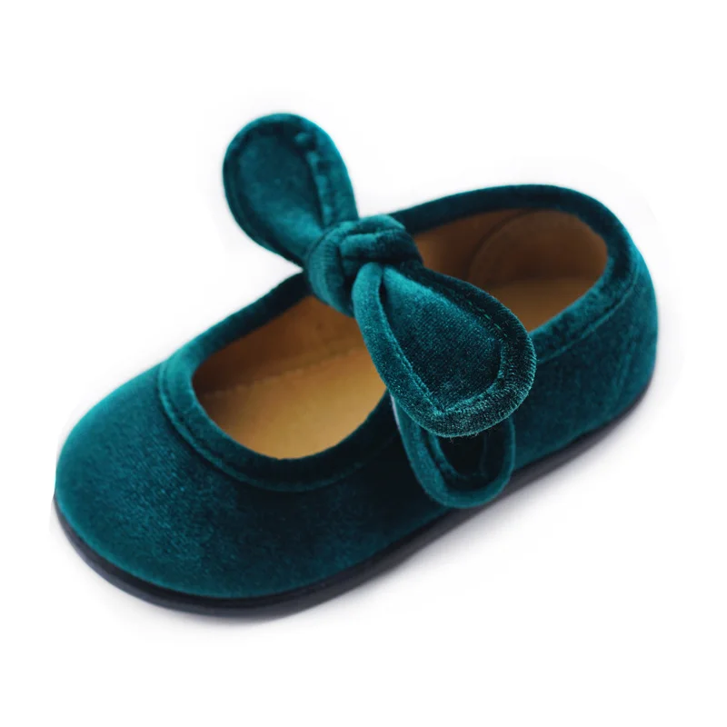 Ulknn Bow Flats für Kinder erste Wanderer 2023 Frühling Baby Mädchen Retro Kleinkinder Pre walker Samt abnehmbaren Schuh Säugling lila rot
