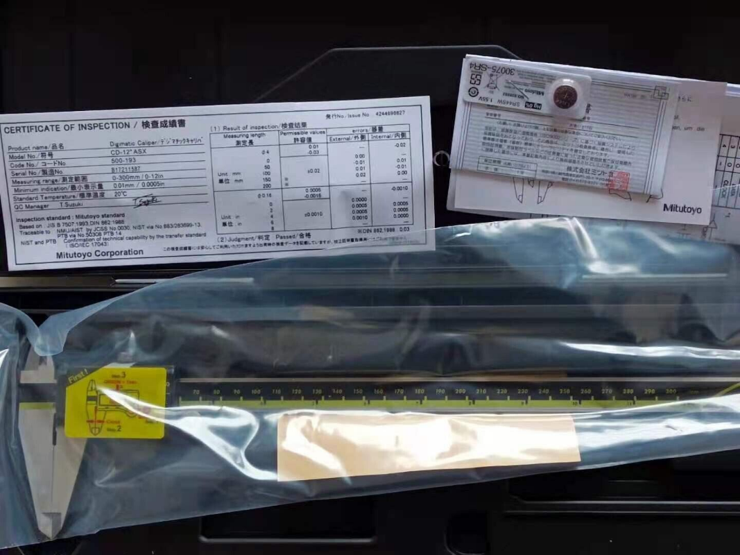 Mitutoyo Japan 500-196-20 150mm/6" Absolute Digital Digimatic Vernier Caliper