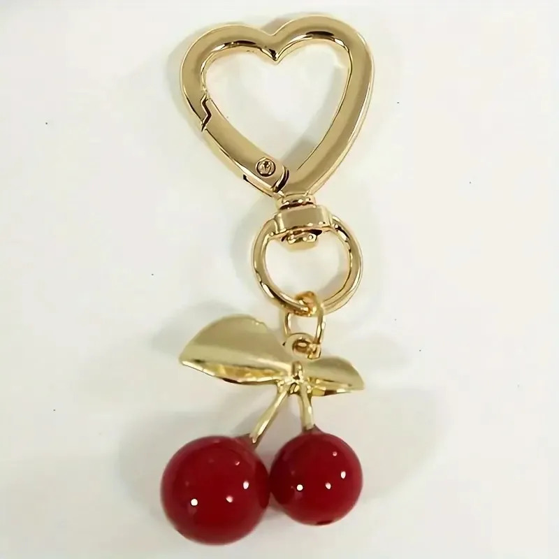 桜のハート型バッグチャーム 耐久性のあるロブスタークラスプ DIY バッグアクセサリー 女性へのギフトに最適 ロマンチックな愛のトークン
