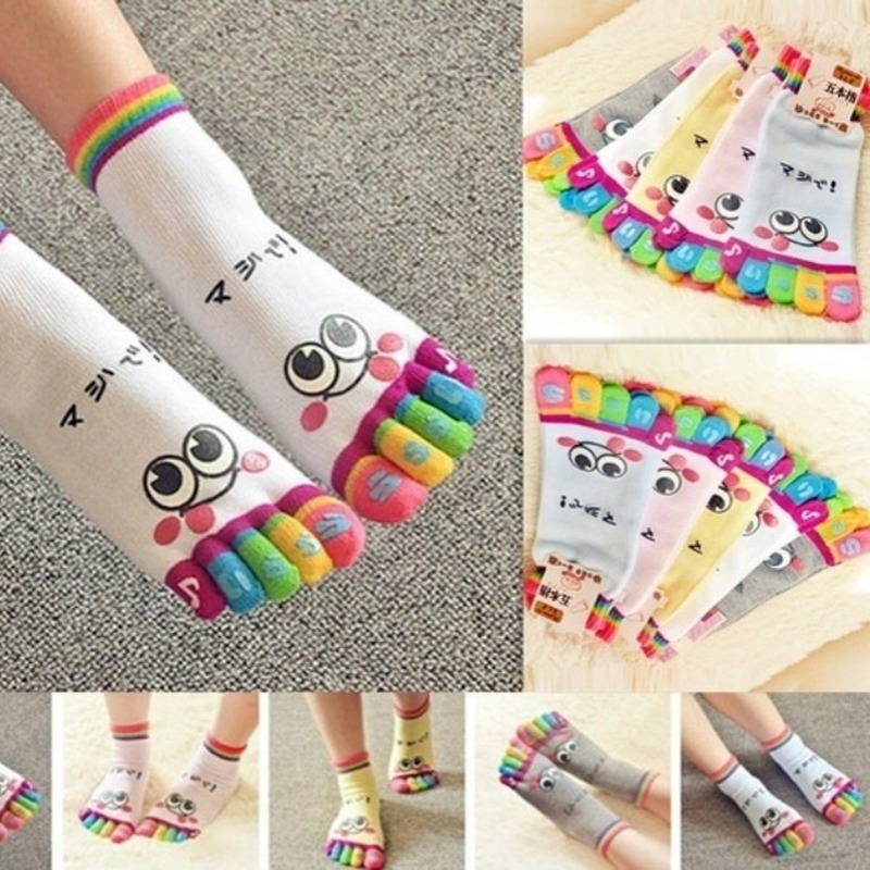 Calcetines lindos e informales de cinco dedos con diseño de dedo, divertidos calcetines cortos de algodón con oso sonriente de dibujos animados