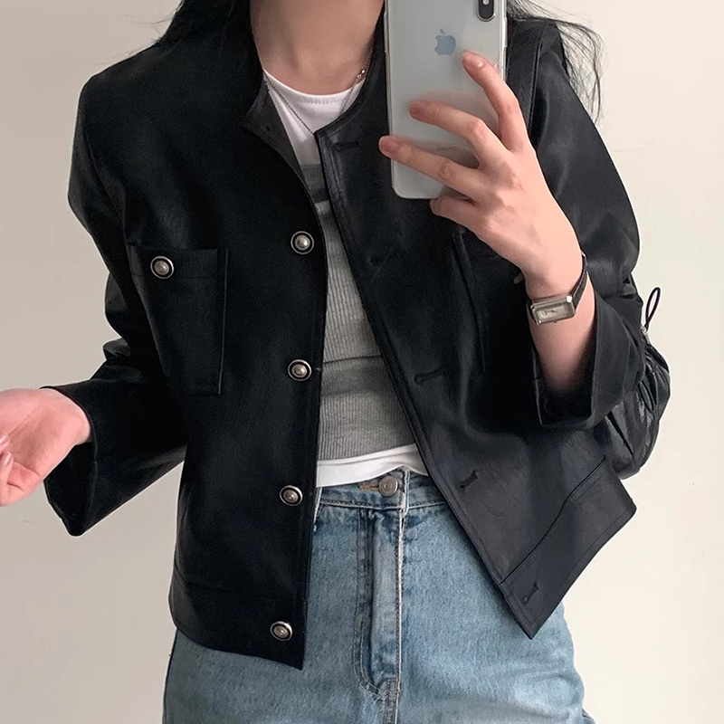 シックな初秋レトロスタイリッシュなシングルボタンルーズカジュアルPUレザージャケット長袖ショートアウターレディースファッション