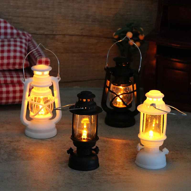 1PC 6cm Mini Led Retro Glowing Pony Lantern Simulation Cande Light Night Light Dollhouse Miniature Kerosene Lamp Home Decor Toy