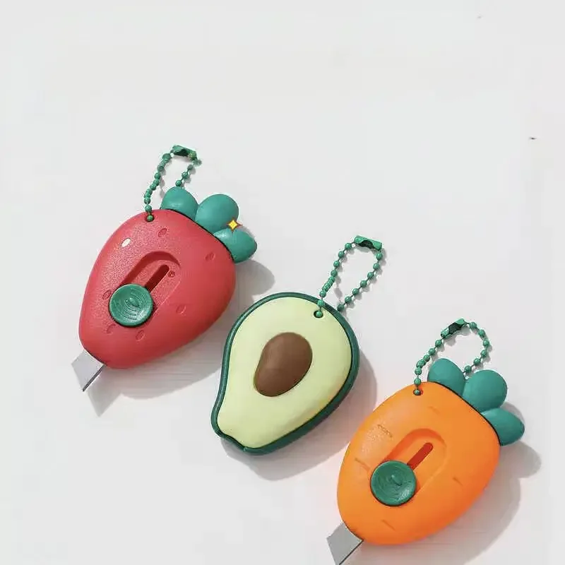 1 PCS/3 PCS น่ารักแบบพกพา Mini มีด Avocado สตรอเบอร์รี่ผลไม้ Art Utility มีด Express กล่องมีดเครื่องตัดกระดาษหัตถกรรมห่อเครื่องมือ