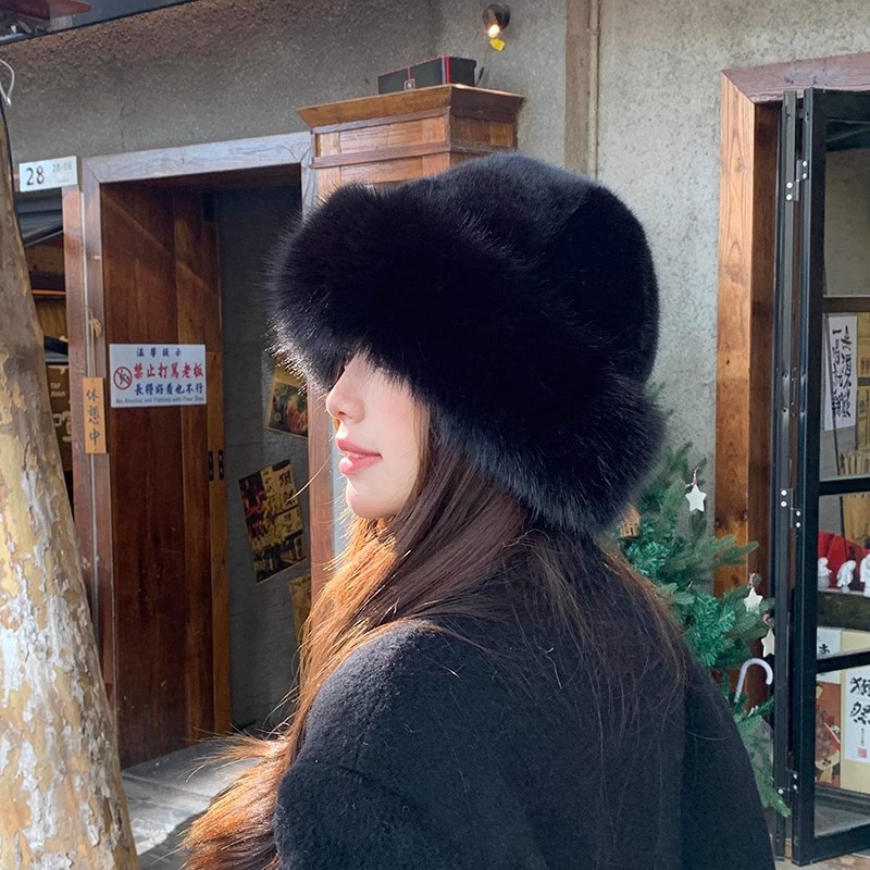女性のための韓国のファッションキャップ,毛皮の帽子,モンゴルの帽子,つばのないぬいぐるみ,スキー,乗馬,ふわふわ,暖かい,秋,冬,2022