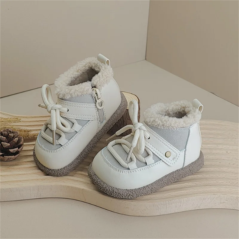 Botas de invierno para bebé, botas de cuero cálidas de felpa para niños, botas de nieve de suela blanda a la moda para niñas pequeñas, EU 16-25, novedad de 2024