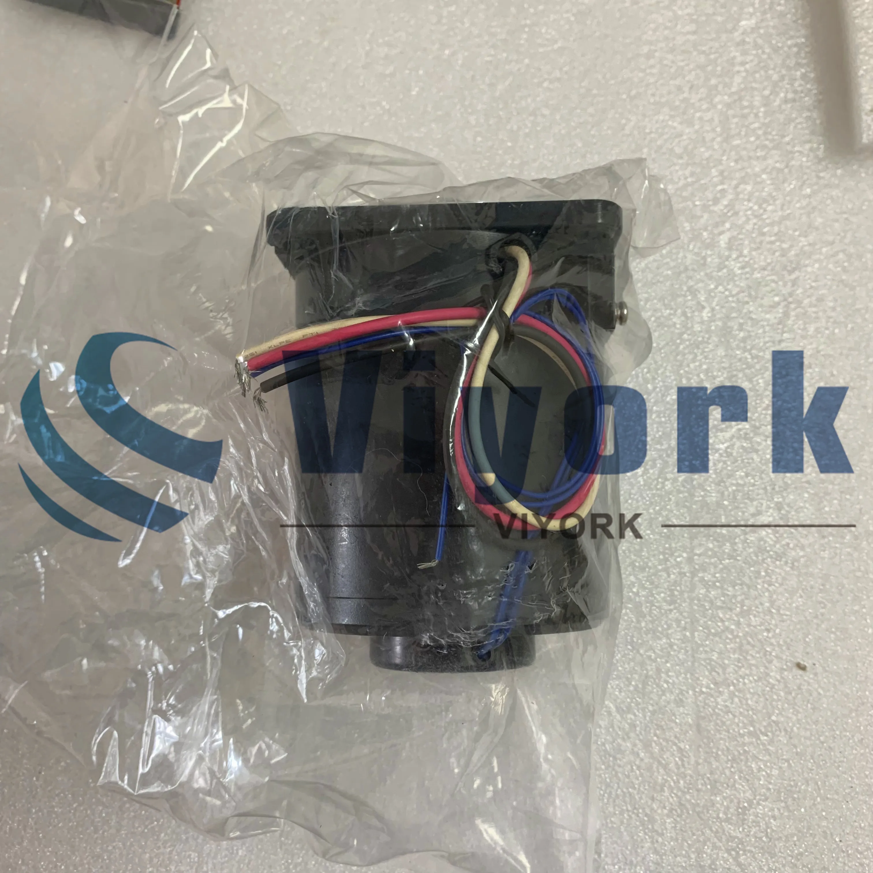 M540-402 SPEED CONTROL MOTOR 0.6AMP 200V 50/60HZ 2.5UF NEW