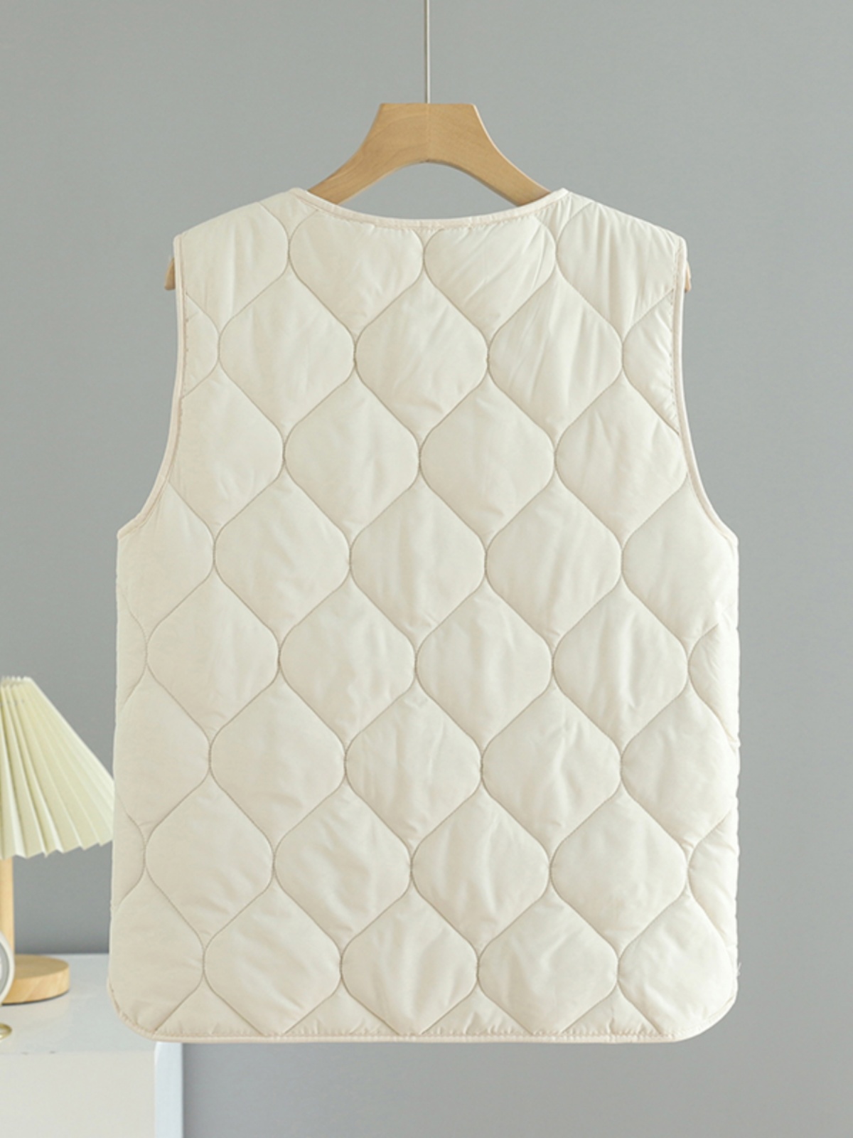 Lightweight down Cotton Vest Women's Inner Wear Short Sle V-Neck Single Button Closure Novel Polyester Fiber Mommy's Autu...