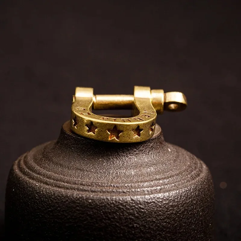 2pcs Retro Durable Brass Horseshoe Key Chain Pure Copper Car Key Ring Horseshoe Buckle Creative Keychain Accessories