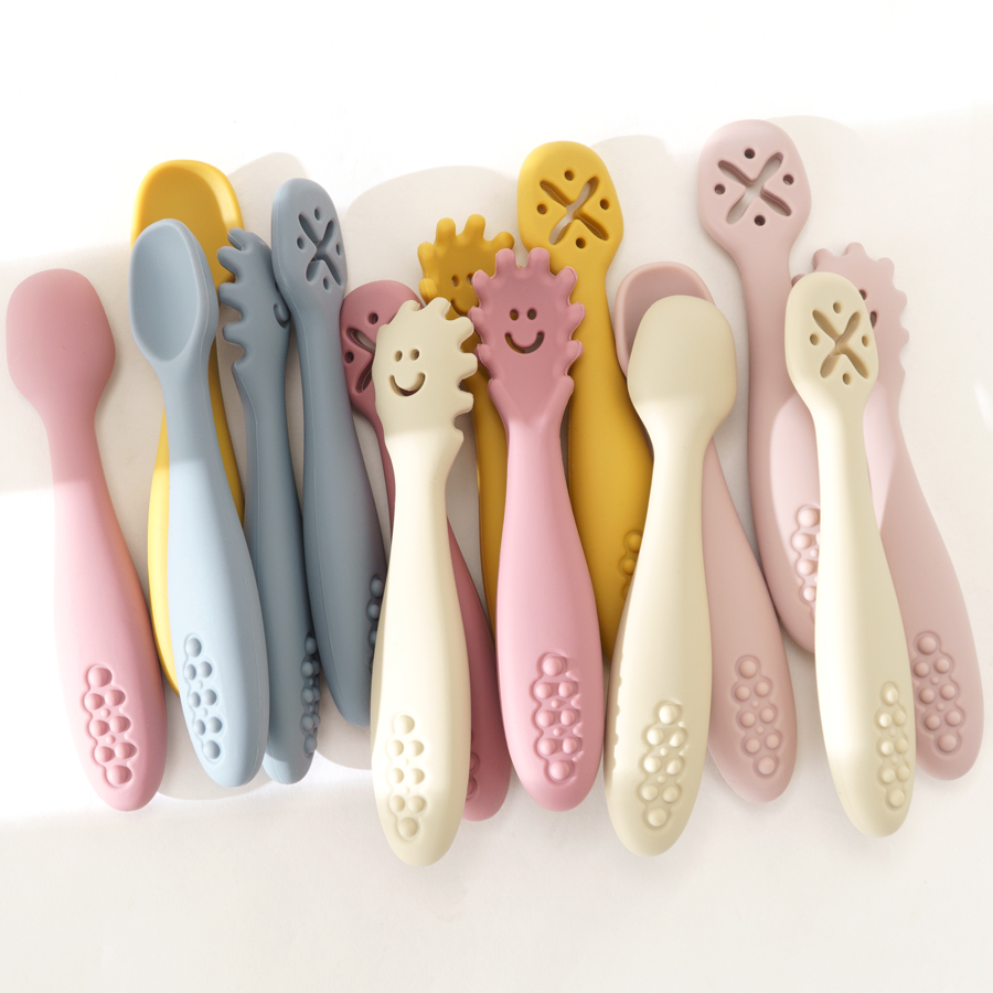 3PCS Cucchiaio Forchetta In Silicone Per Utensili Per Bambini Set Alimentazione Cibo Per Bambini Impara A Mangiare Formazione Forchetta Morbida Posate Stoviglie Per Bambini