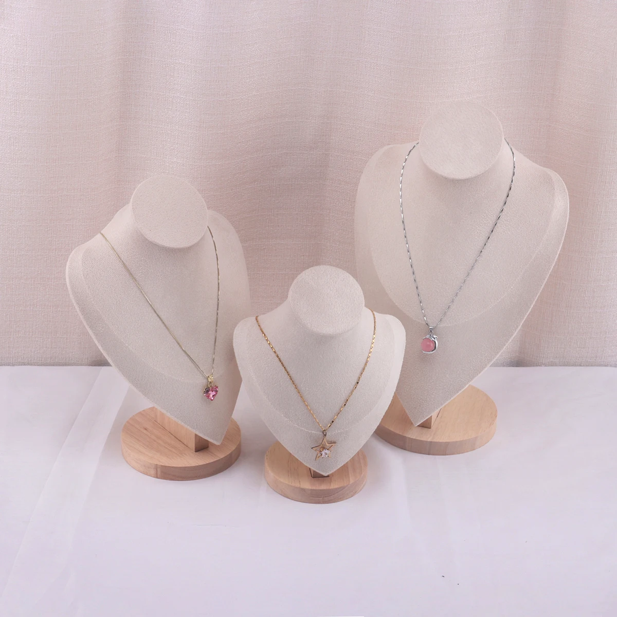 Samt Porträt Halskette Display Anhänger Organizer Schmuck Display Ständer Schmuck Mannequin Büste Halskette Anhänger Fenster Display