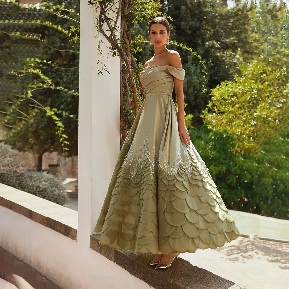 หรูหราแขนกุดชุดเจ้าสาวเซ็กซี่ชุดเจ้าสาว Elegant ความยาวชั้นชุดแต่งงานที่กําหนดเอง Vestidos De Novia