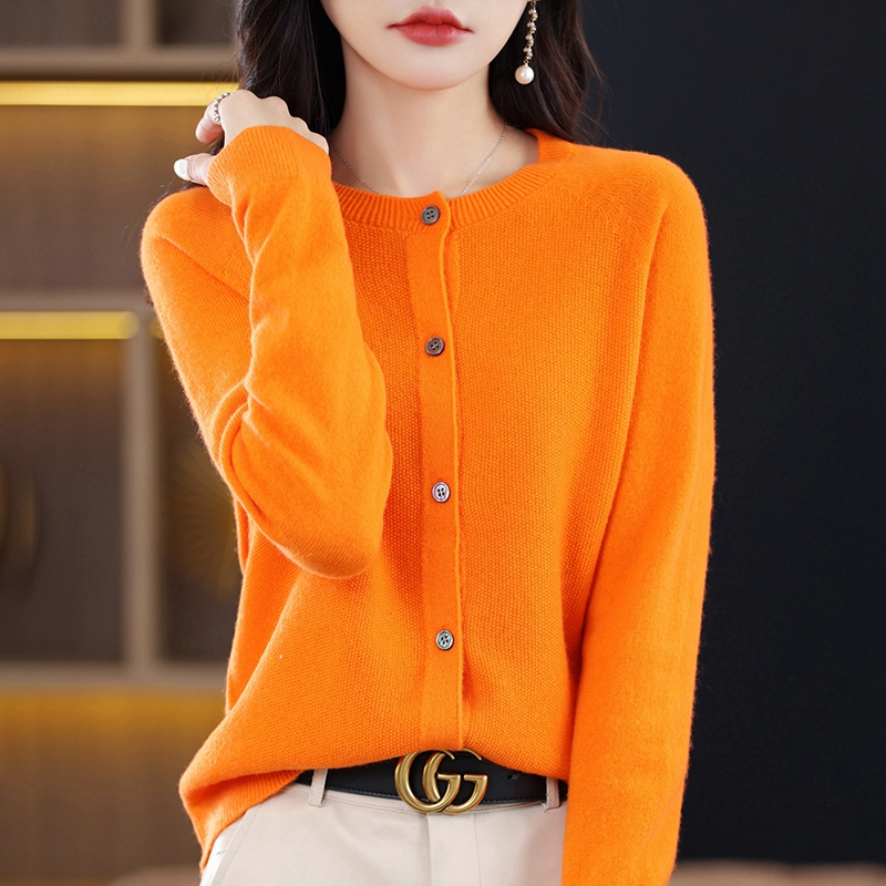 Suéter de malha de alta qualidade com gola redonda, casaco cardigã outono e inverno, nova moda feminina de meia-idade e idosa zd060