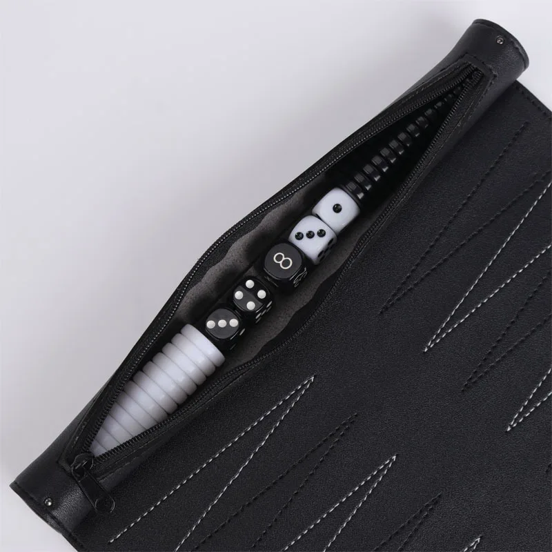 Roll-Up Backgammon-Sets, tragbares Reise-Brettspielset für Erwachsene und Kinder, faltbares klassisches Schachbrett aus PU-Leder, aufrollbar