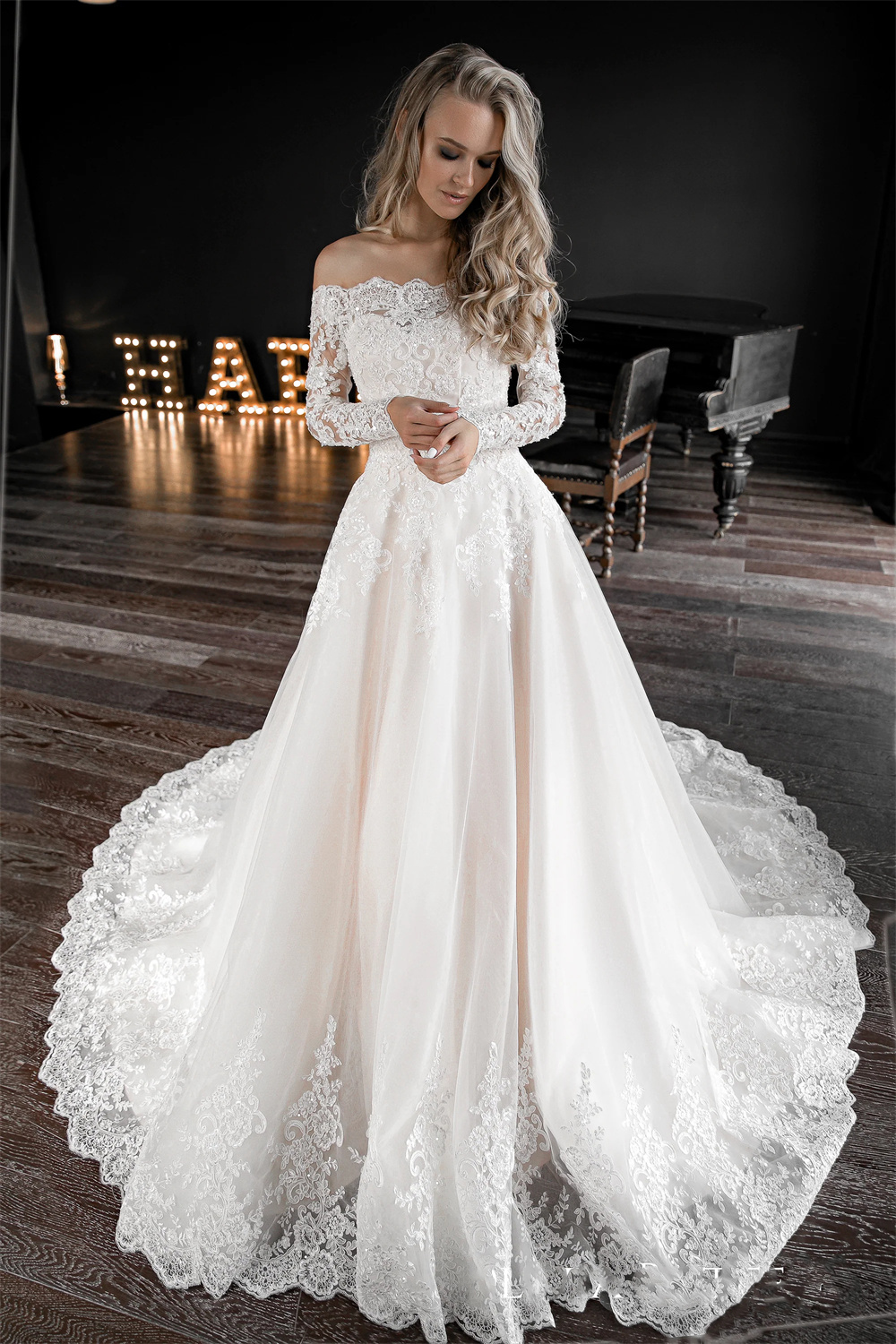 Vintage Off The Shoulder  Long Sleeves Lace Applique  A Line Wedding Dresses Sweep Train 2025 Vestido De Noival