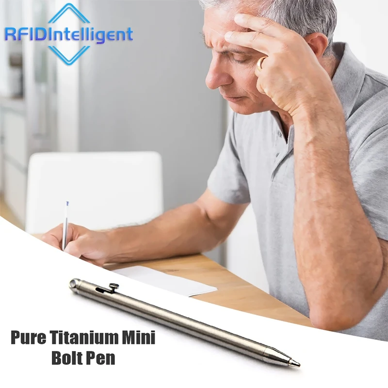 บุคลิกภาพความคิดสร้างสรรค์ลายเซ็นปากกา MINI TITANIUM Bolt Action ปากกาลูกลื่นยุทธวิธี Self-Defense EDC Gadget พวงกุญแจ