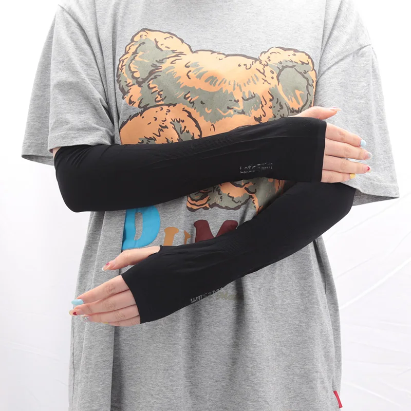 新しいアイスシルクスリーブ日焼け止めカフアームスリーブ Uv 太陽保護抗スリップ夏男性女性黒、白の手袋屋外乗馬グローブ